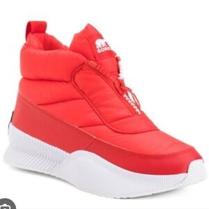 STUNNING SOREL OUT N ABOUT III PUFFY Zip Boots